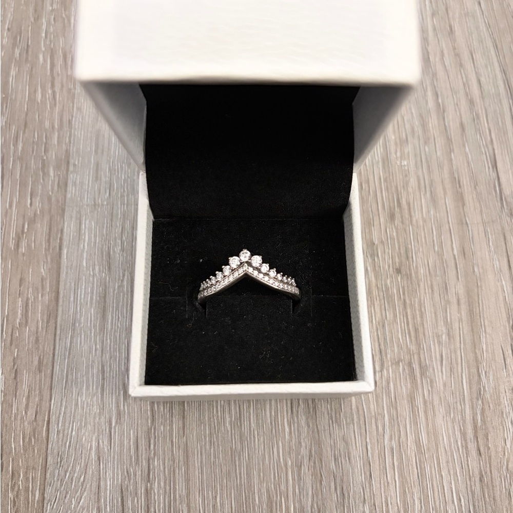 Pandora Princess Ring